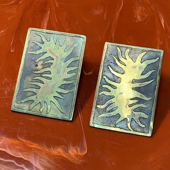 Vintage brass earrings for pierced ears - Picture 6 of 14